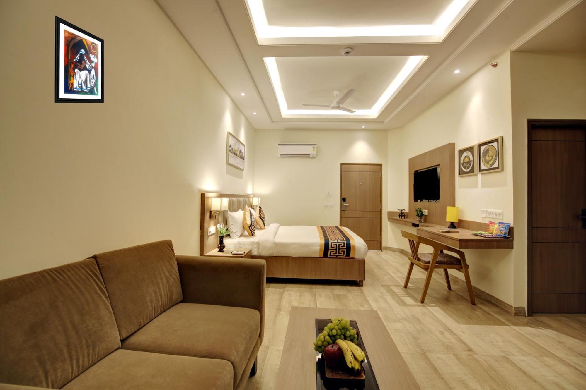 Airport Hotel Claytone New Delhi Eksteriør billede