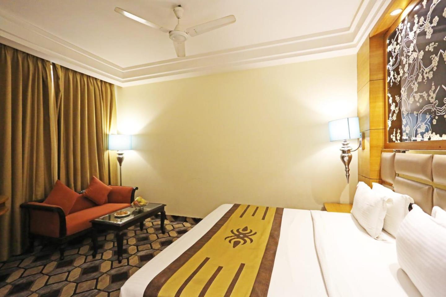 Airport Hotel Claytone New Delhi Eksteriør billede